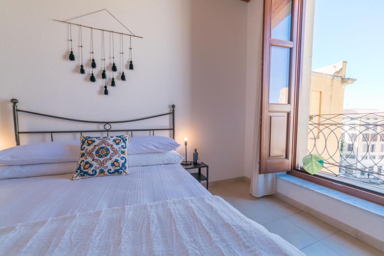 Yenne Rooms Wifi-AC Cagliari Eksteriør billede