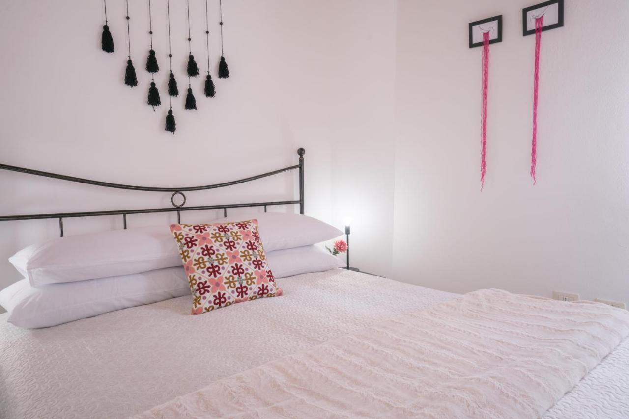 Yenne Rooms Wifi-AC Cagliari Eksteriør billede
